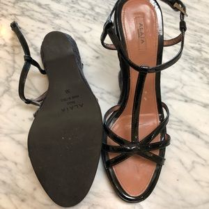 Alia black wedge